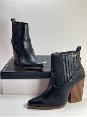 Qupid Women's Black Faux Leather Block Heel Ankle Boots Size US7